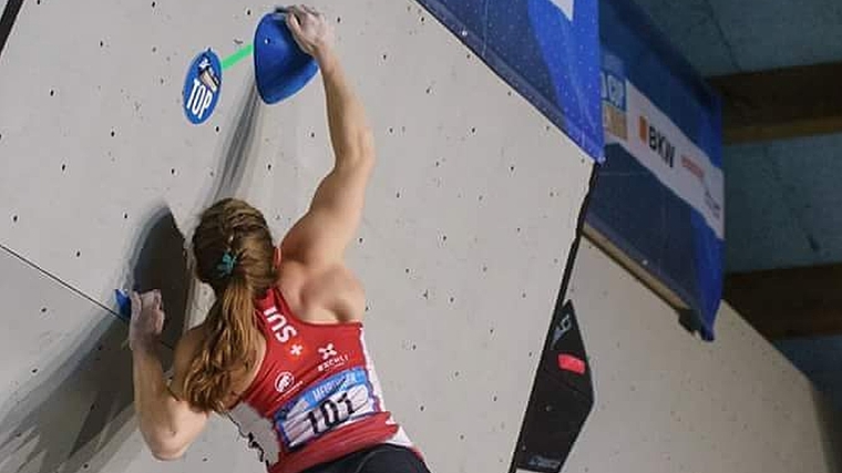 Petra Klingler (Bonstetten) erreicht beim dritten Boulder-Weltcup der Saison den dritten Halbfinal und den 13. Schlussrang. (Bild zvg.)