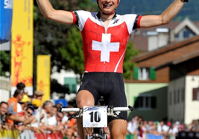 Pünktlich auf die wichtigsten Rennen der Saison meldet sich Bikemarathon-Schweizermeister Urs Huber auf dem Podest zurück. (Bild Archiv Martin Platter)