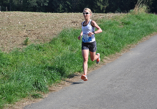 Emma Pooley, solo unterwegs. (Bild Max Loder)