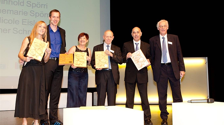 Das OK des Säuliämtler SportsAwards, von links: Nicole Eisler, Marcel Schelbert, Annemarie Spörri, Reinhold Spörri, Werner Schmidiger und Hanspeter Feller. (Bild zvg.)
