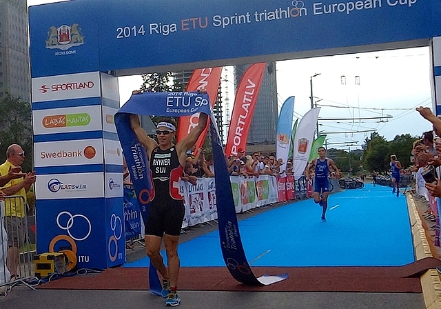 Sieger am Sprint Triathlon in Riga: Patrick Rhyner. (Bild Bruno Rhyner)