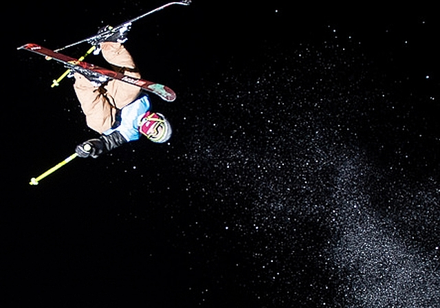 Erst 16-jährig, wäre Luca Schuler auch in der Rookie-Kategorie startberechtigt gewesen. Am Ende gewann der Freeskier bei den «Grossen». (Bild zvg.)