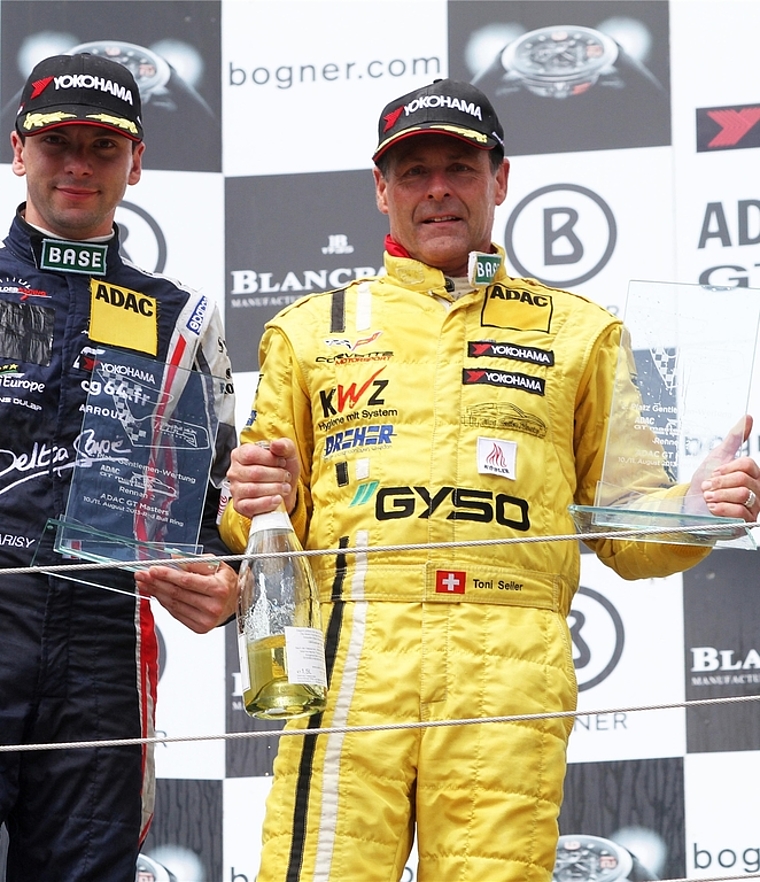 Toni Seiler (rechts) und Mike Paris auf dem Podium. (Bild Volker Lange)