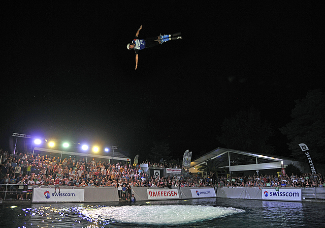 OK-Präsident Andreas Isoz gewann die 13. Freestyle-Night Samstagnacht im Mettmenstetter Jumpin. (Bild Martin Platter)