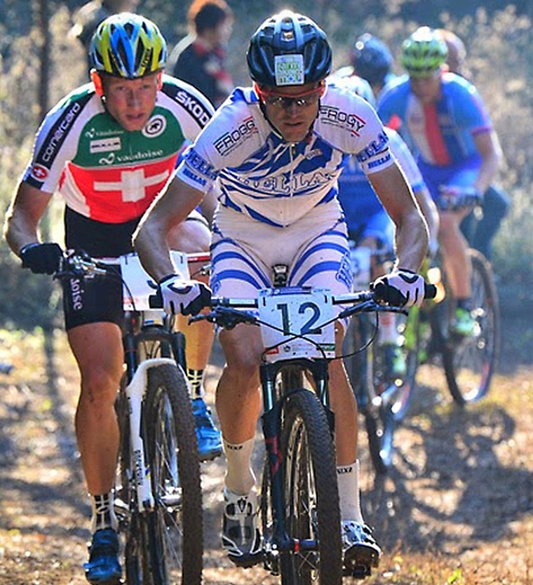 Ein Reifendefekt warf Urs Huber (links) an der Bike-Marathon-WM in Südafrika aus der Spitzengruppe. (Bild zvg.)