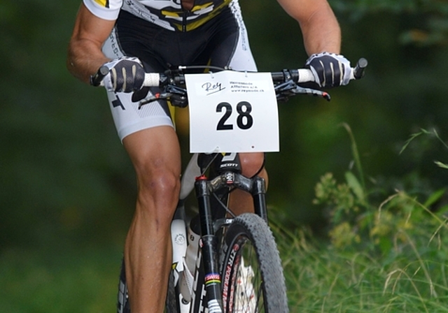 Nach dem Sieg am Albis-Bikerennen wird Michel Barvin als 36. bester Säuliämtler an der o-tour. (Bild Archiv Martin Platter)
