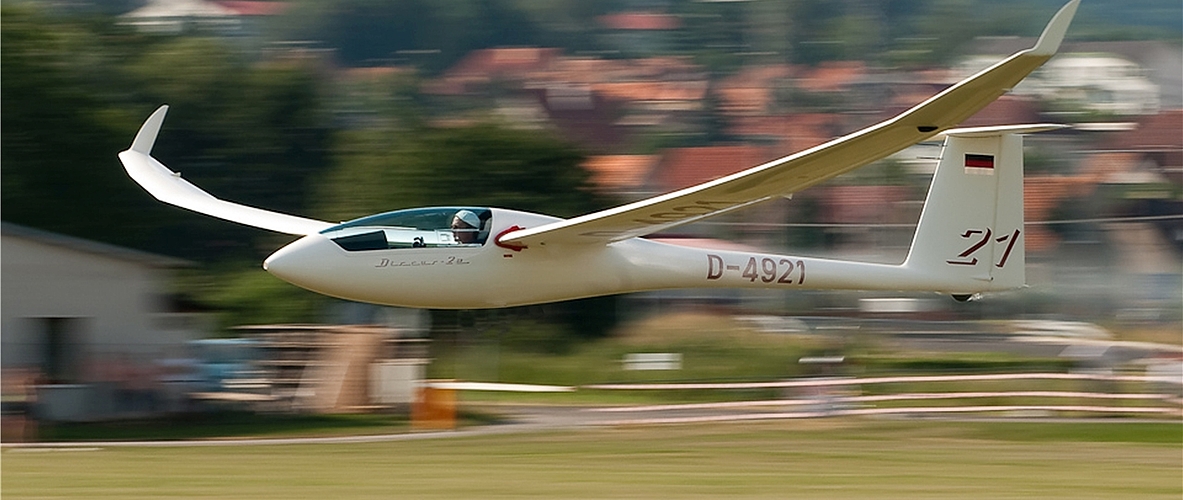 Bert Schmelzer im Landeanflug. Der Belgier, der in Zürich lebt, siegt dank konstant guter Leistung. (Bilder zvg.)
