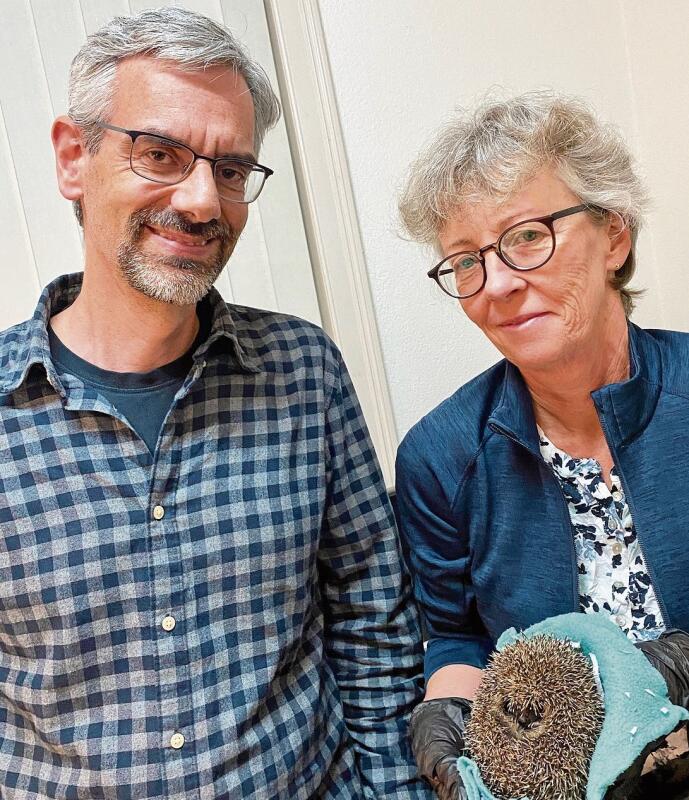 Stefan Bachmann, Präsident des Vereins, und Edith Stöckli, Leiterin der Pflegestation. (Bilder Brigitte Reemts-Flum)