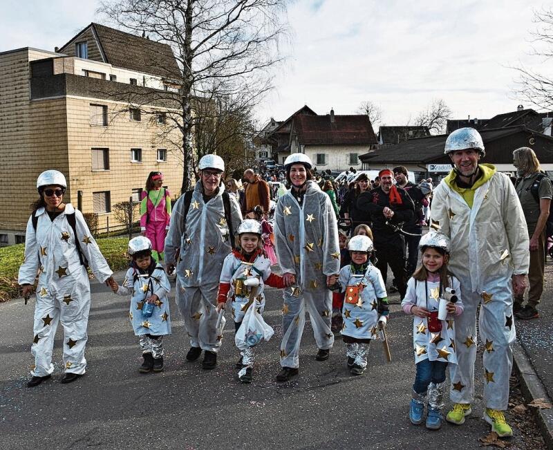 Die späteren Gewinner der Maskenprämierung: die «Spacehills».